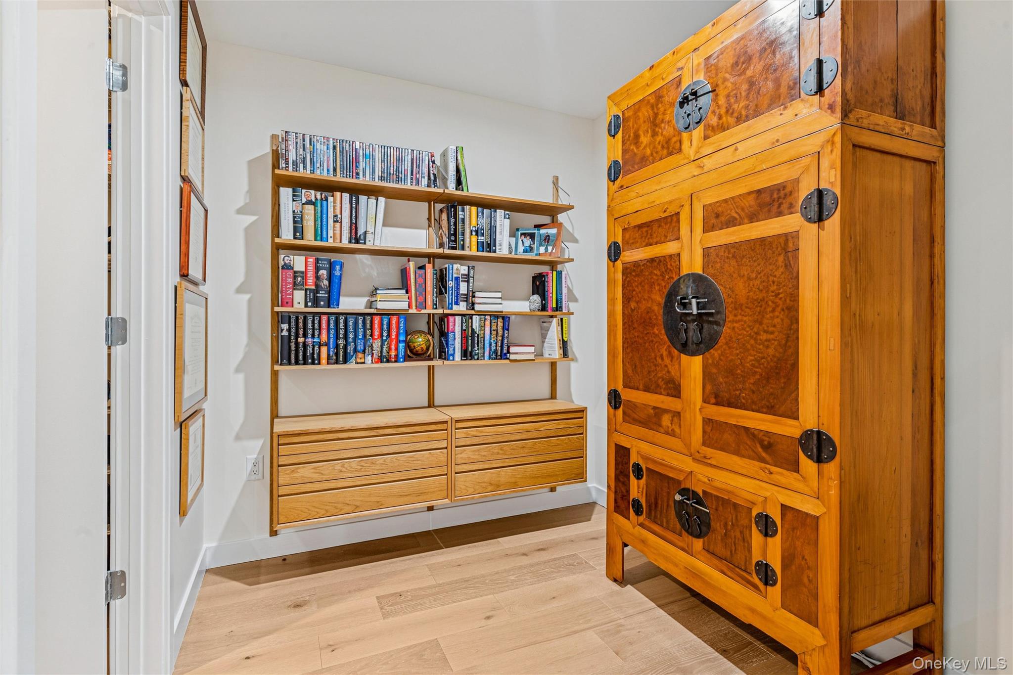 #16 photo, 100 Boardwalk, Long Beach , NY 11561