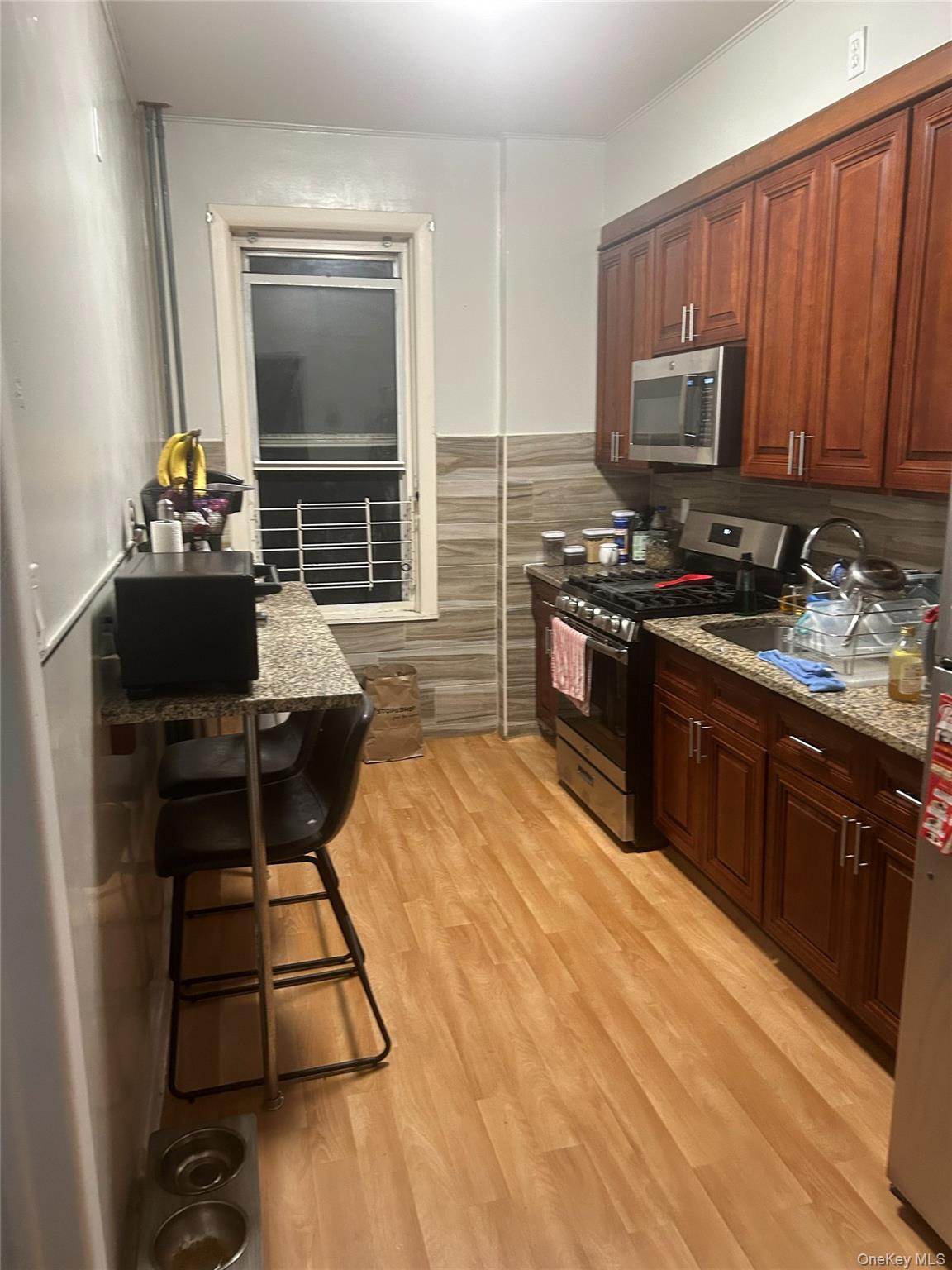 #5 photo, 6556 Myrtle Avenue, Glendale , NY 11385