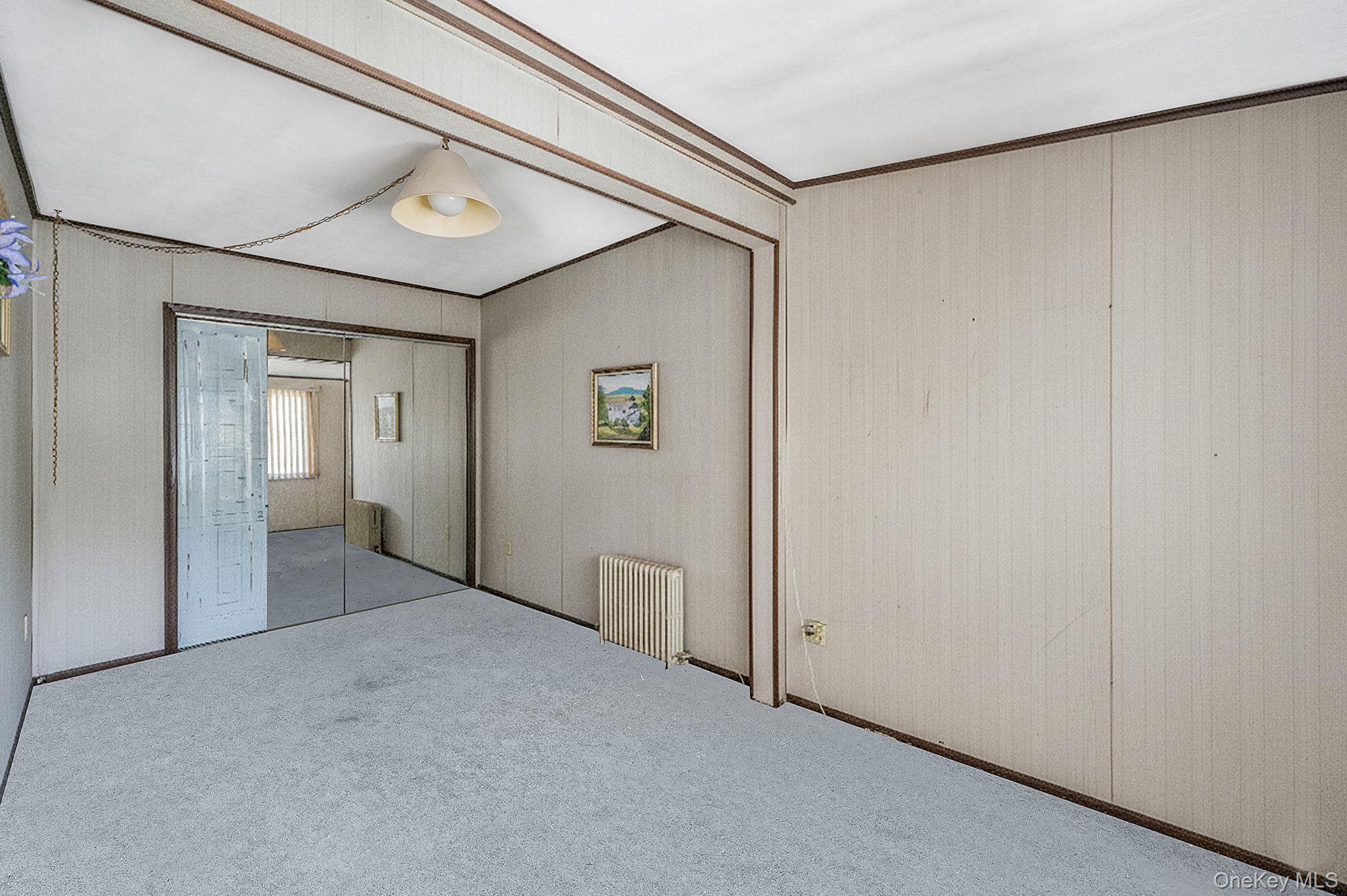 #10 photo, 704 S 5th Street, Lindenhurst , NY 11757