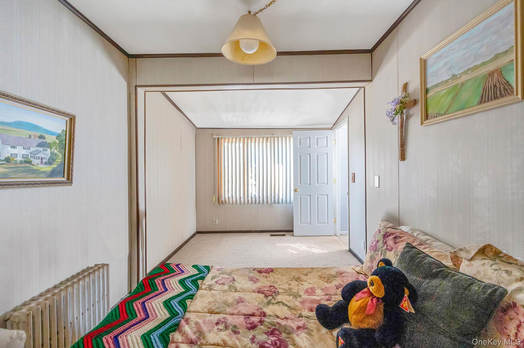 #9 photo, 704 S 5th Street, Lindenhurst , NY 11757