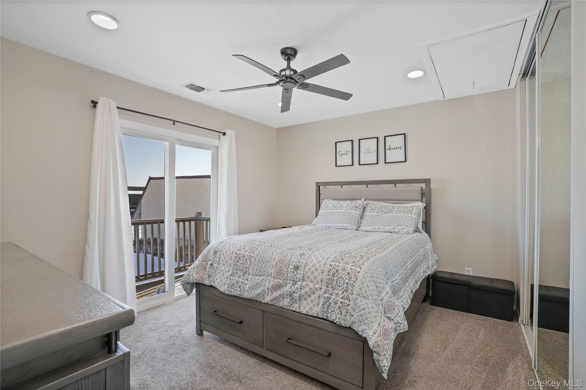 #10 photo, 825 S Ocean Avenue, ناسو Freeport , NY 11520