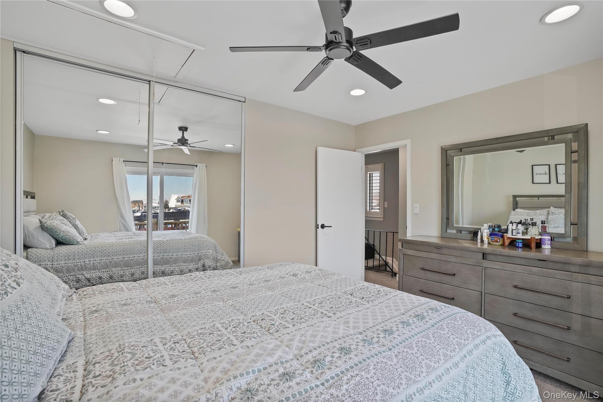 #12 photo, 825 S Ocean Avenue, ناسو Freeport , NY 11520