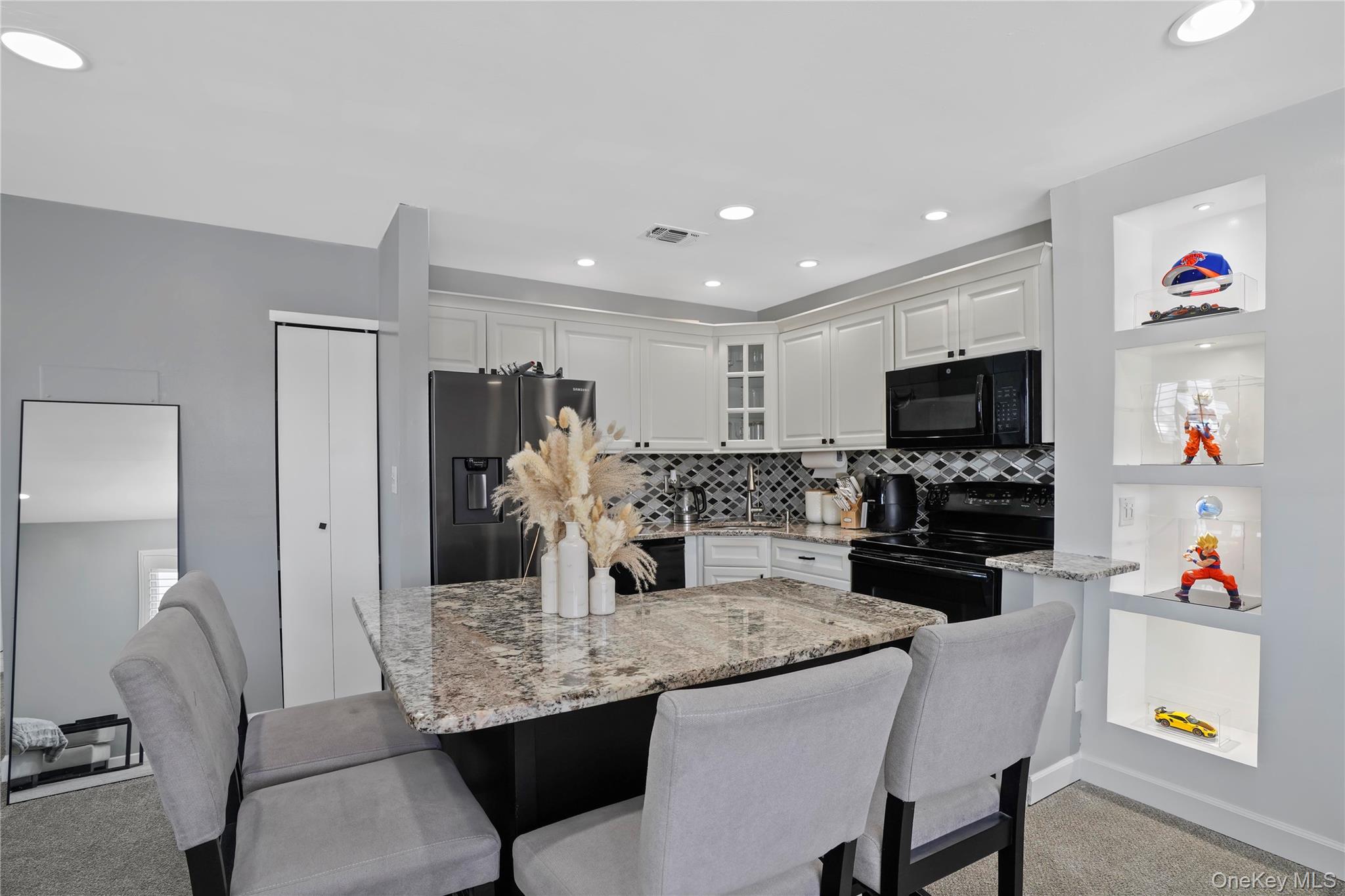 #18 photo, 825 S Ocean Avenue, ناسو Freeport , NY 11520