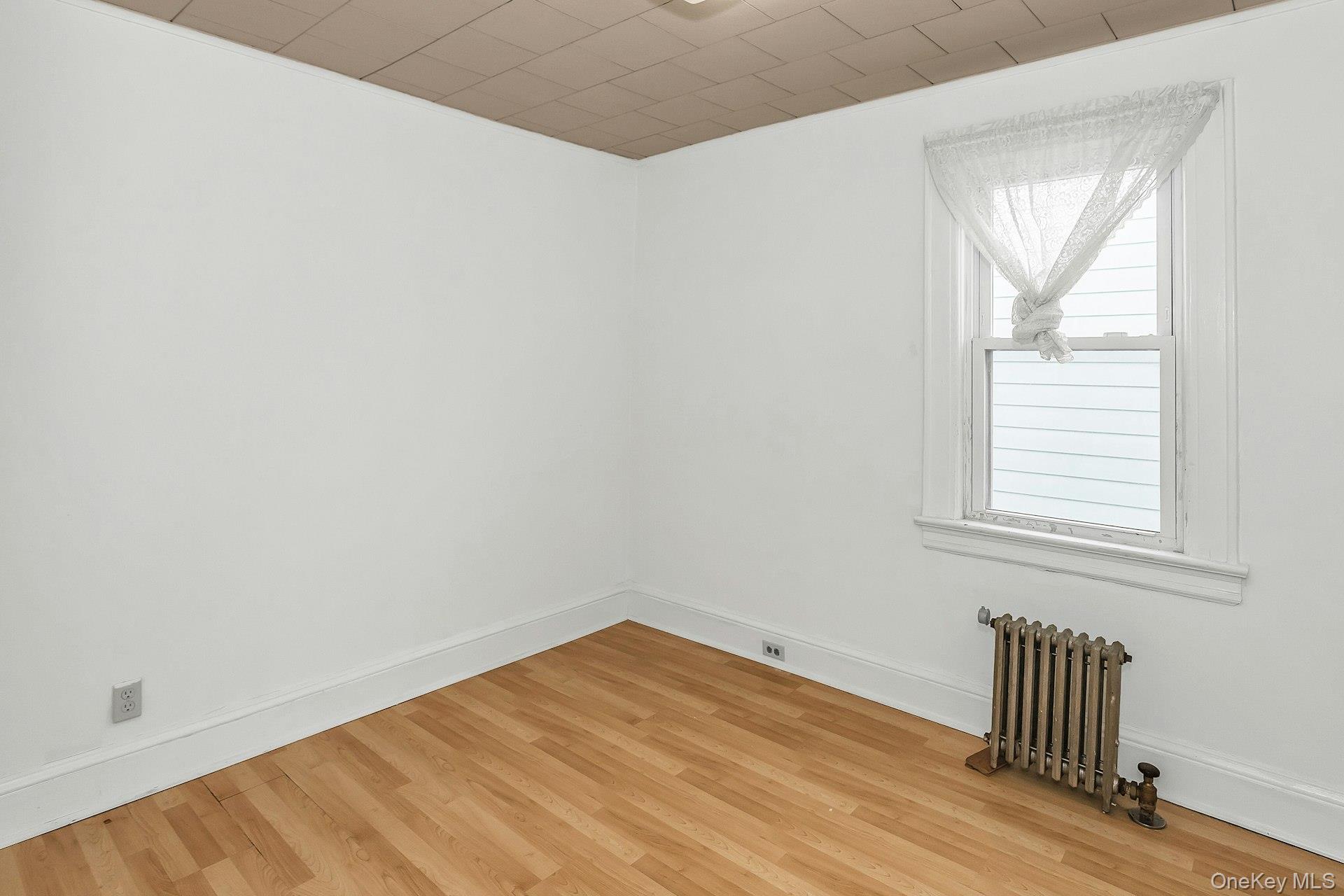 #17 photo, 148-28 87th Avenue, Briarwood , NY 11435