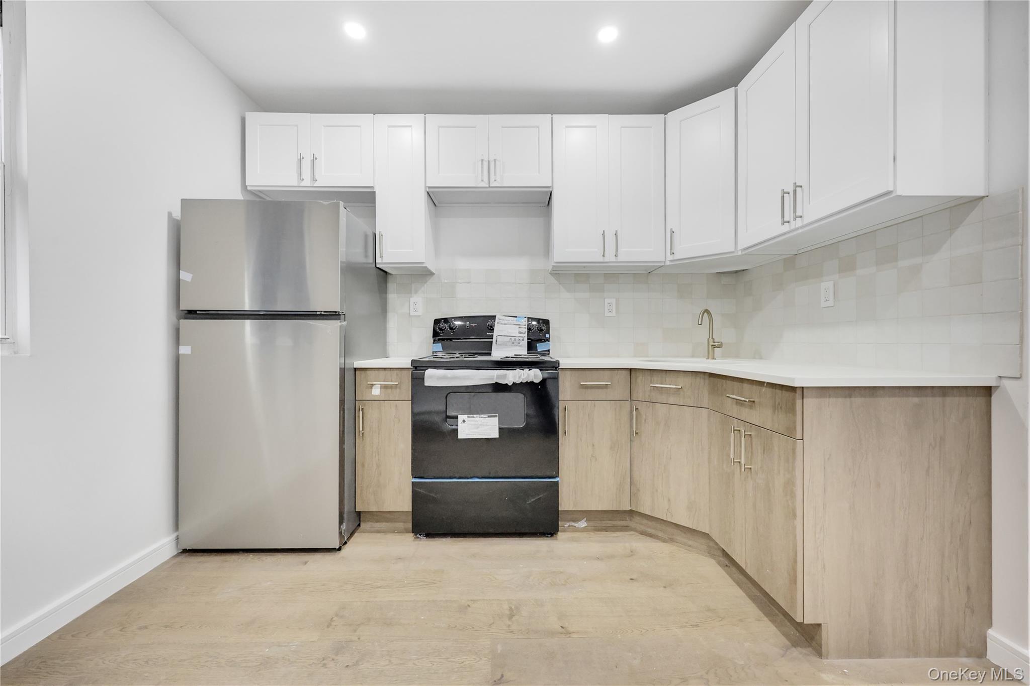 #9 photo, 1143 E 224th Street, Bronx , NY 10466