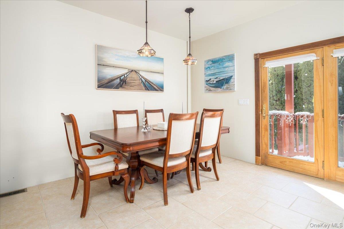 #16 photo, 225 Beach 120th Street, クイーンズ区 Rockaway Park , NY 11694