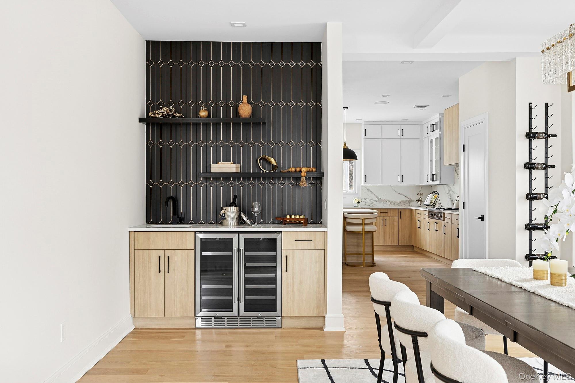 #13 photo, 39 Forest Lane, Westbury , NY 11590