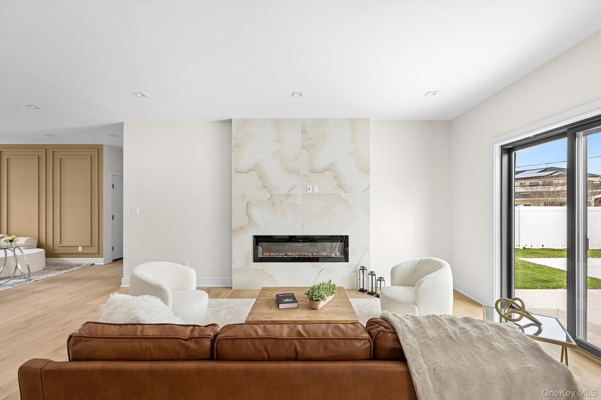 #14 photo, 39 Forest Lane, Westbury , NY 11590