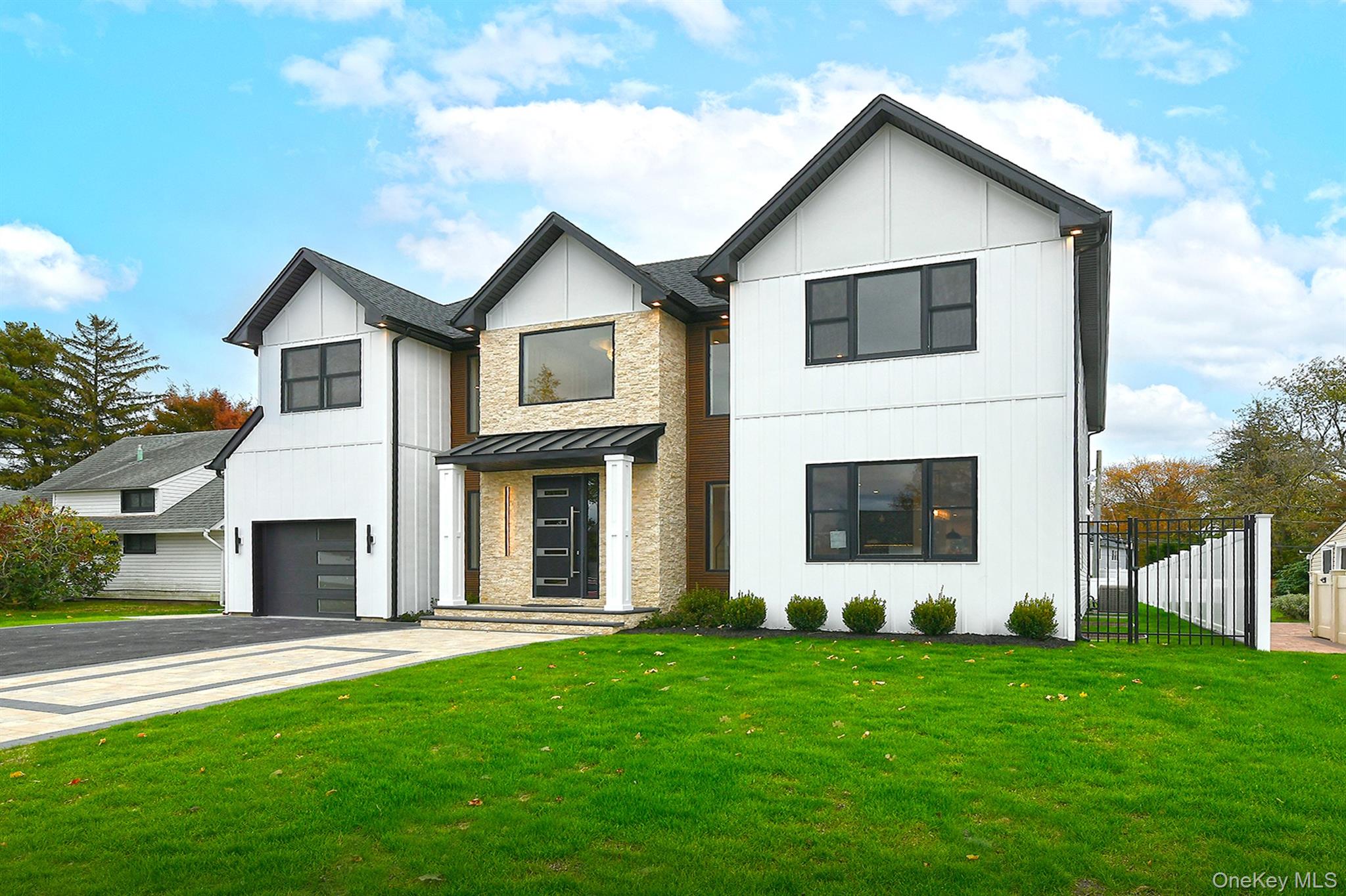 #2 photo, 39 Forest Lane, Westbury , NY 11590