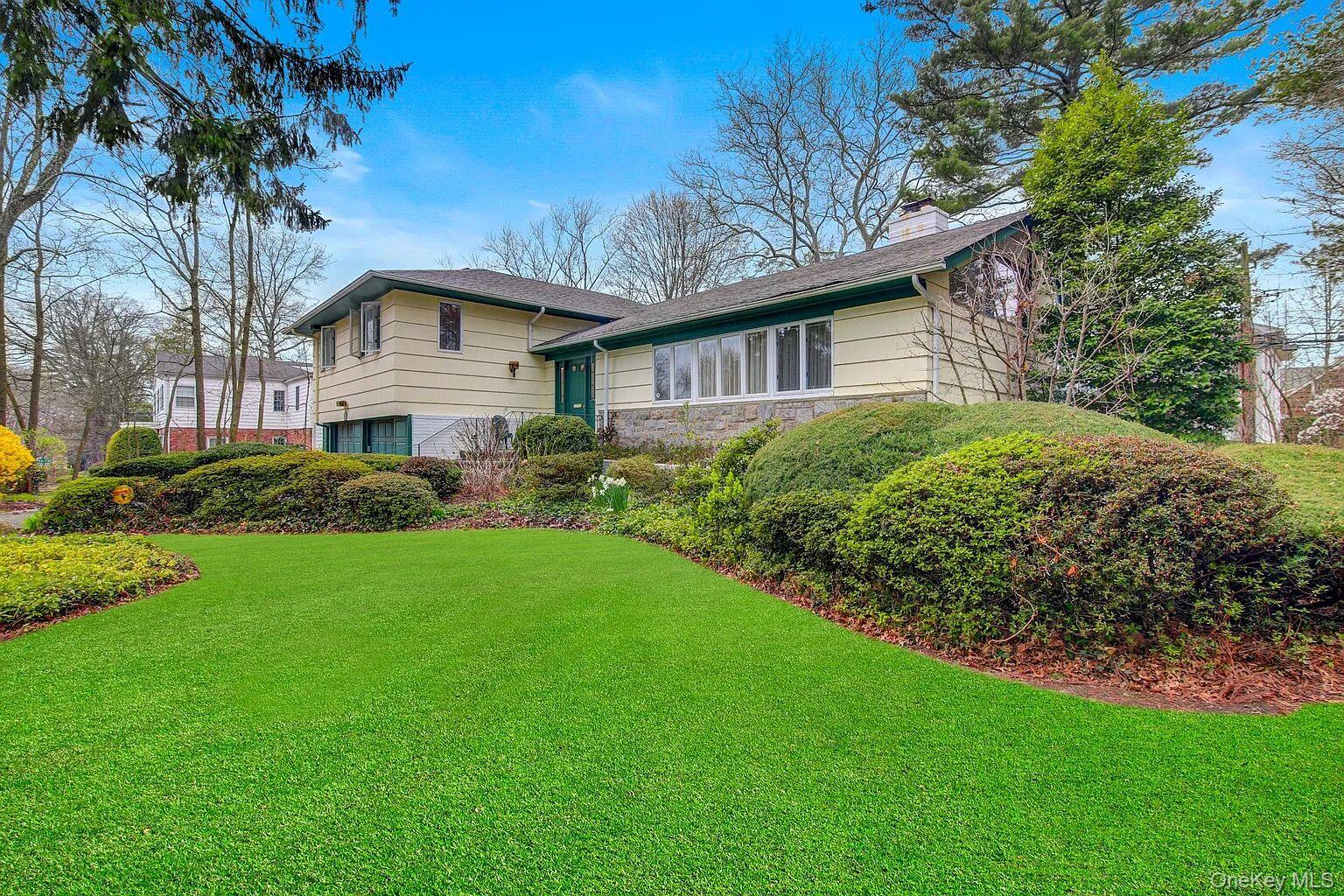 #1 photo, 25 North Drive, Great Neck , NY 11021