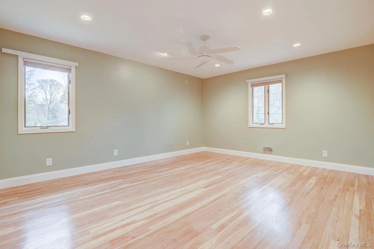 #11 photo, 25 North Drive, Great Neck , NY 11021