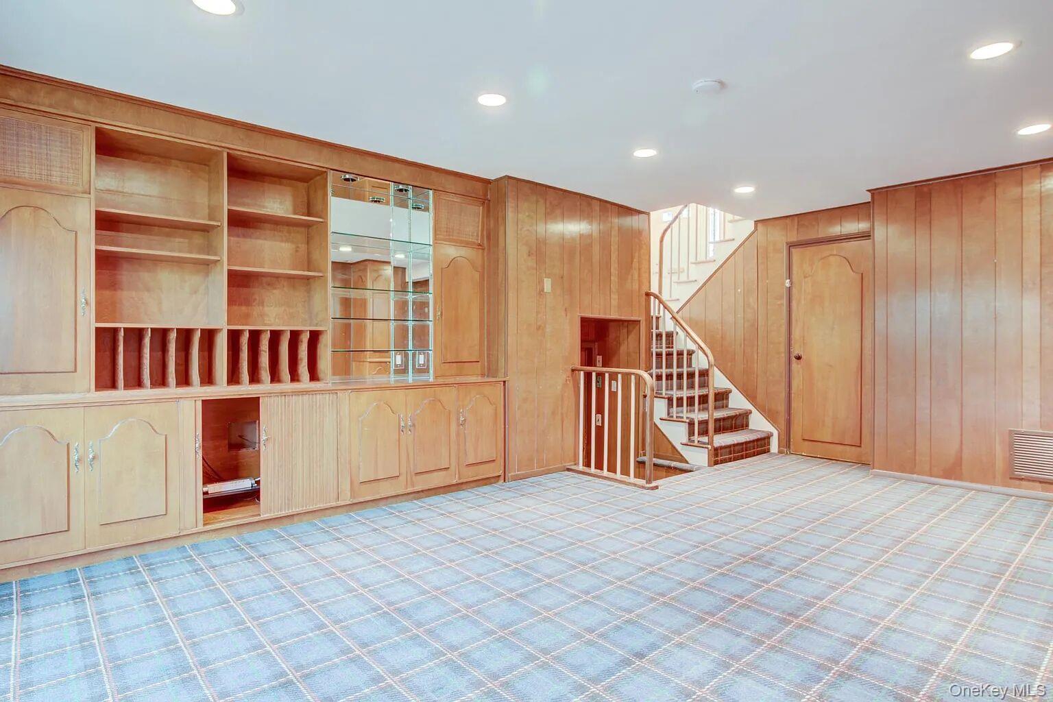 #6 photo, 25 North Drive, Great Neck , NY 11021