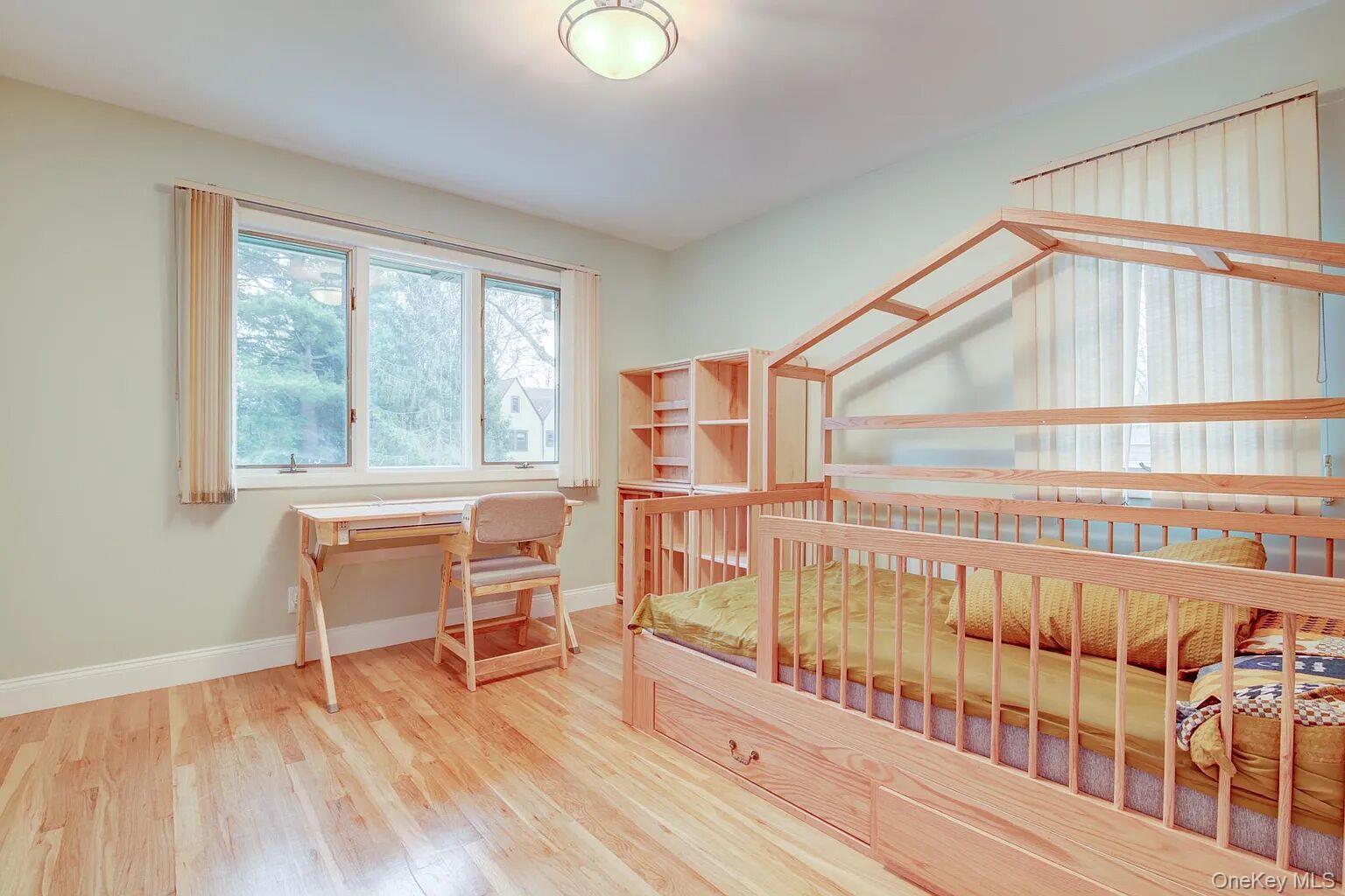 #9 photo, 25 North Drive, Great Neck , NY 11021