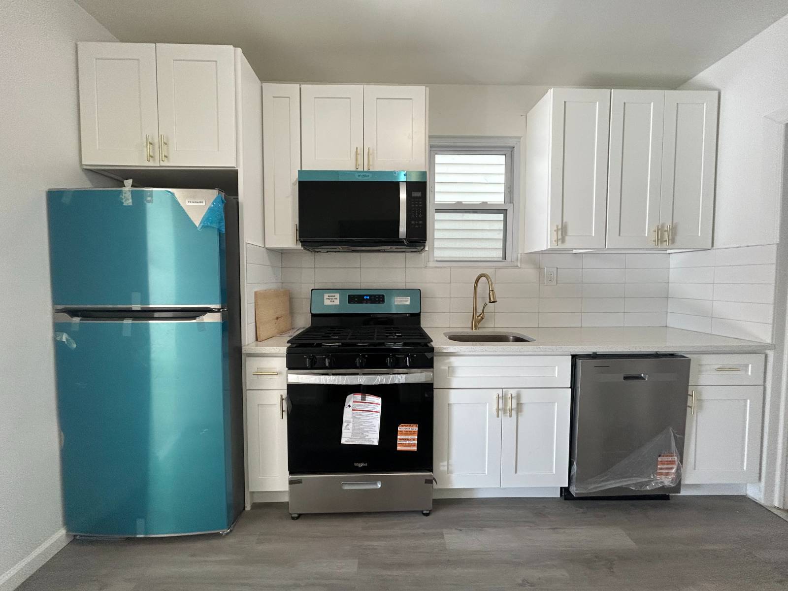 #1 photo, 681 Rhinelander Ave, #1, Van Nest , NY 10462