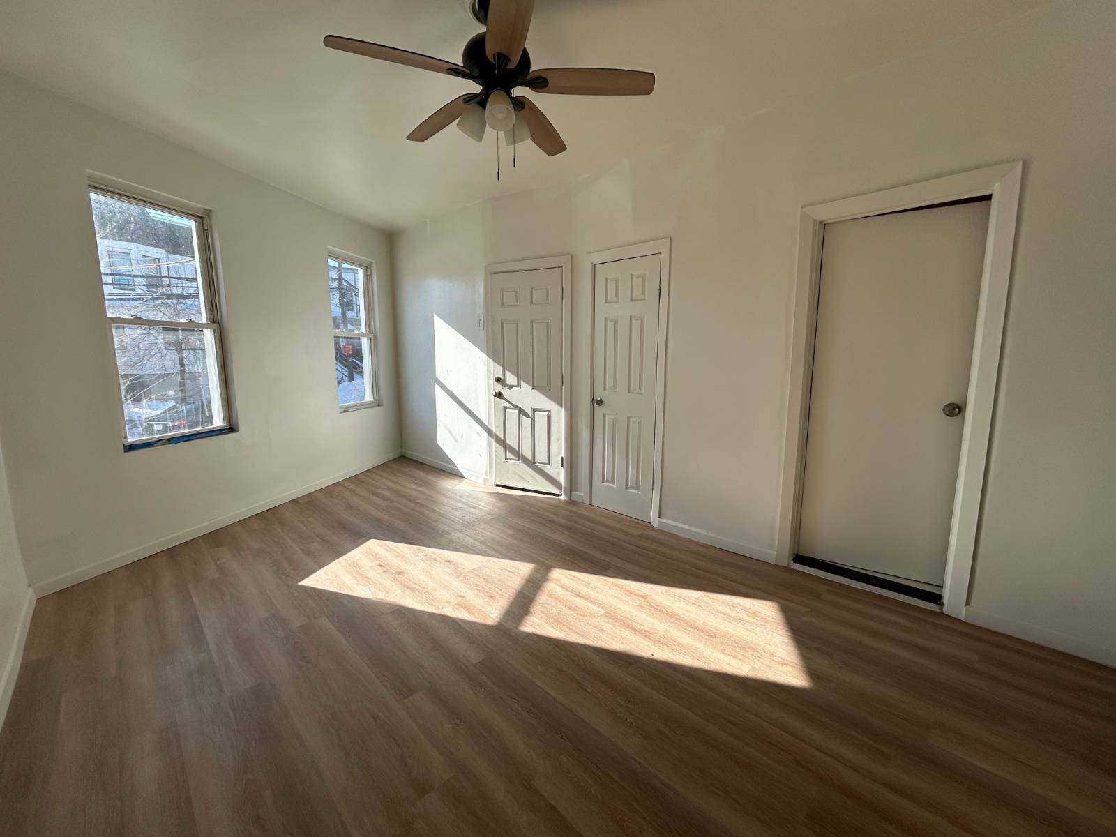 #4 photo, 681 Rhinelander Ave, #1, Van Nest , NY 10462