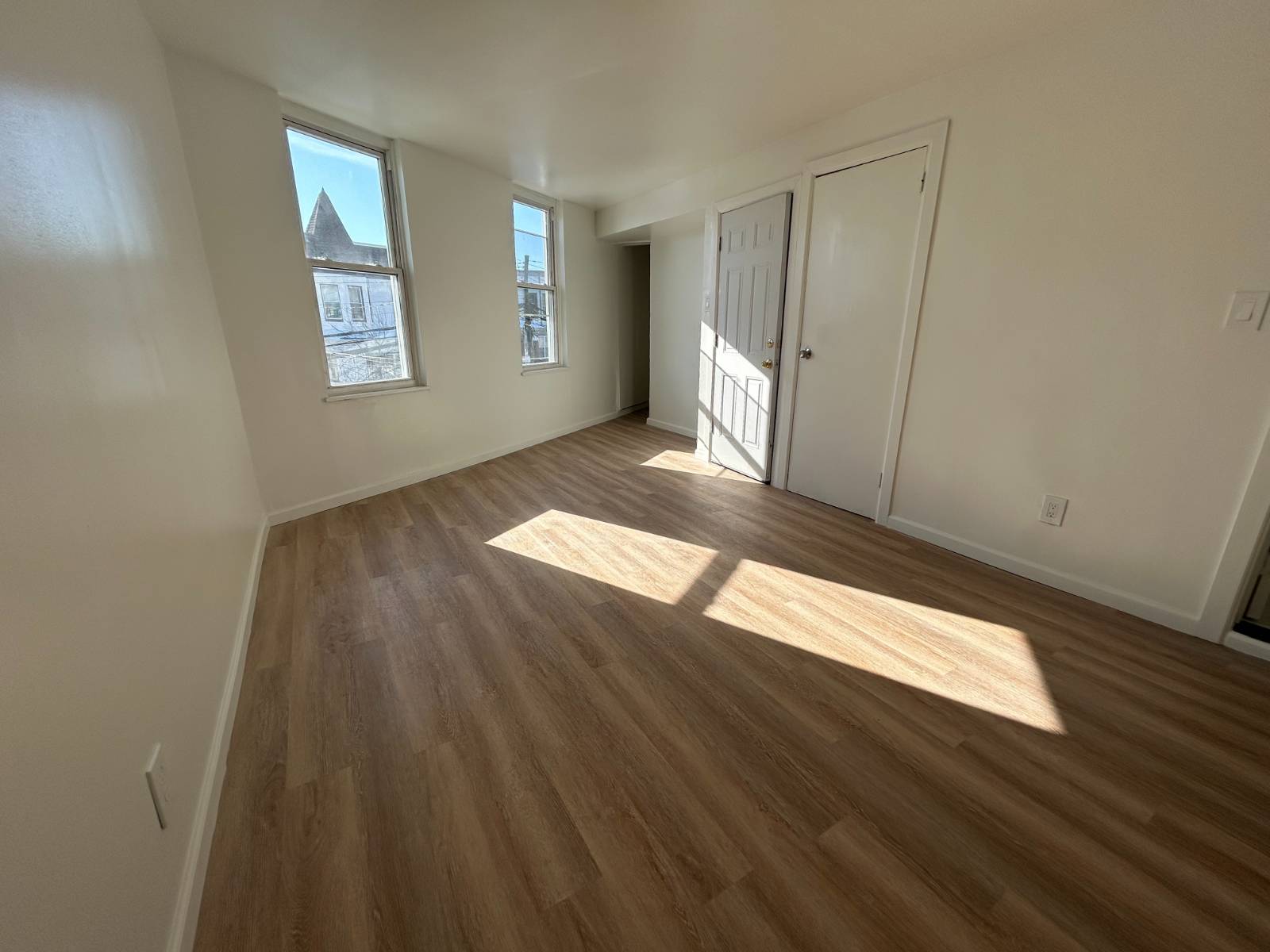 #2 photo, 681 Rhinelander Ave, #2, Van Nest , NY 10462