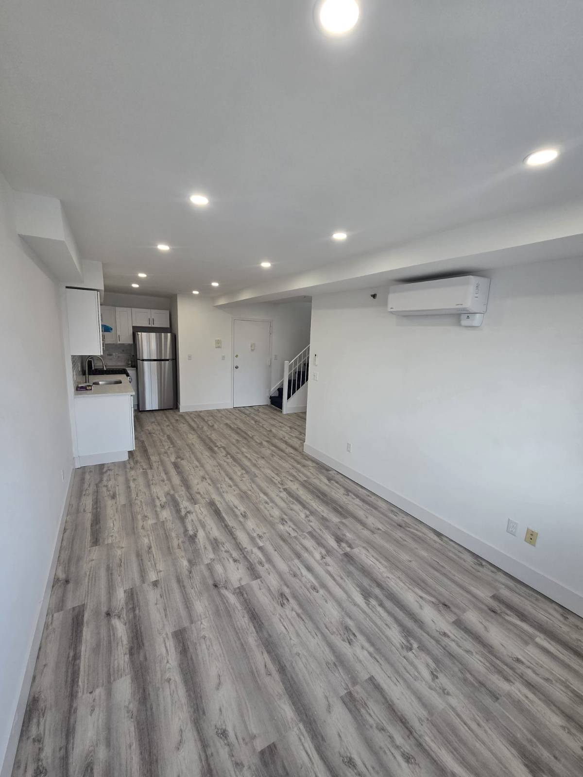 #6 photo, 4120 71 ST, Woodside , NY 11377