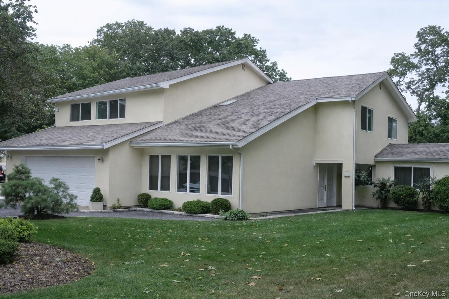 #1 photo, 19 Nixon Street, Farmingville , NY 11738