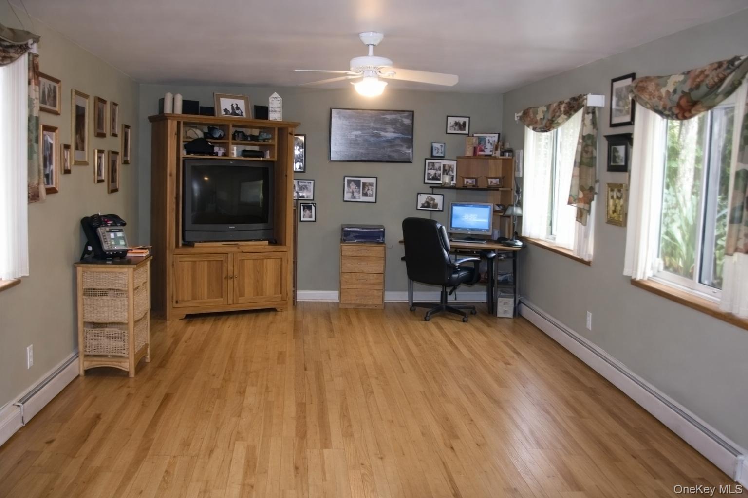 #18 photo, 19 Nixon Street, Farmingville , NY 11738