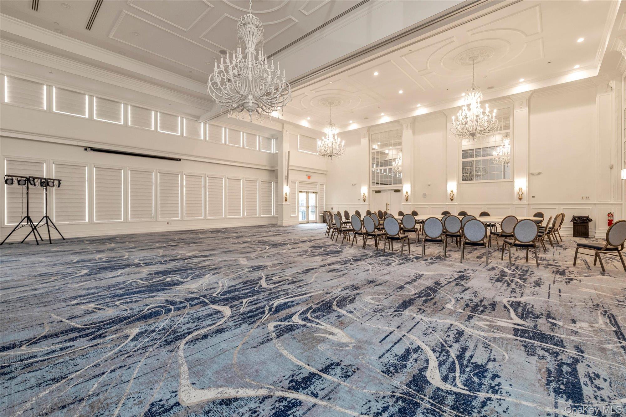 #19 photo, 568 Pacing Way, Westbury , NY 11590