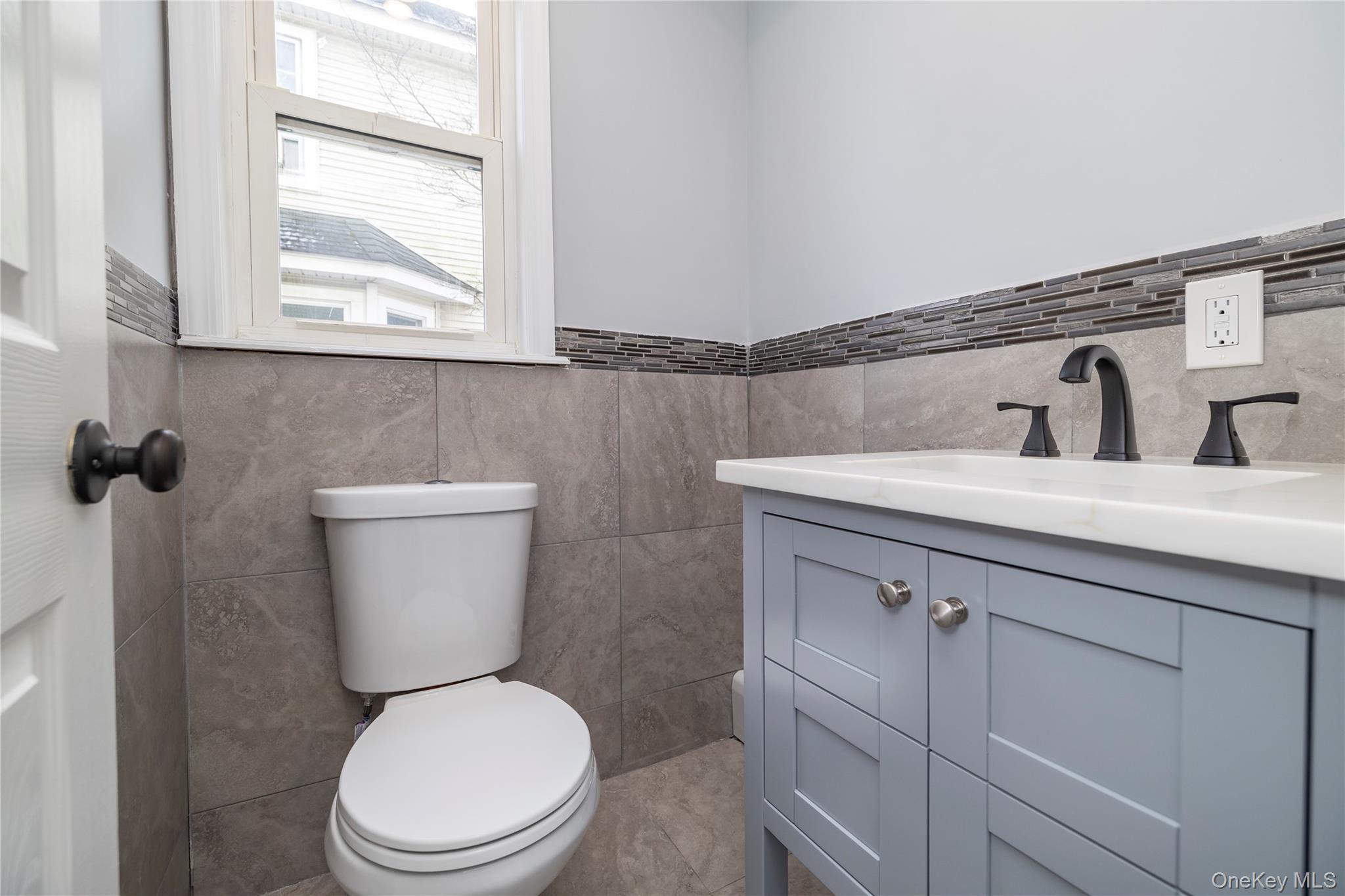 #13 photo, 2962 Grand Avenue, Baldwin , NY 11510