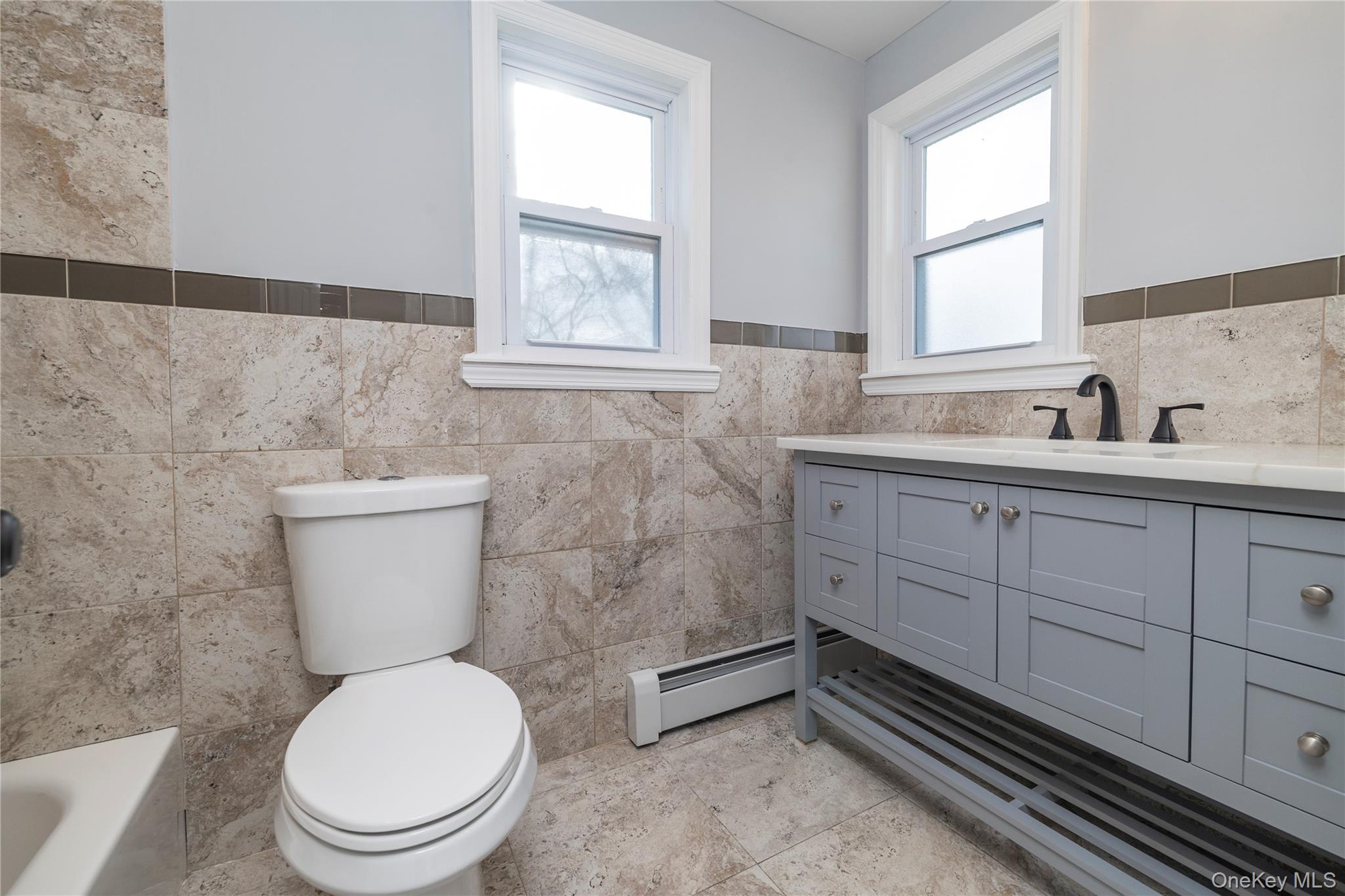 #19 photo, 2962 Grand Avenue, Baldwin , NY 11510