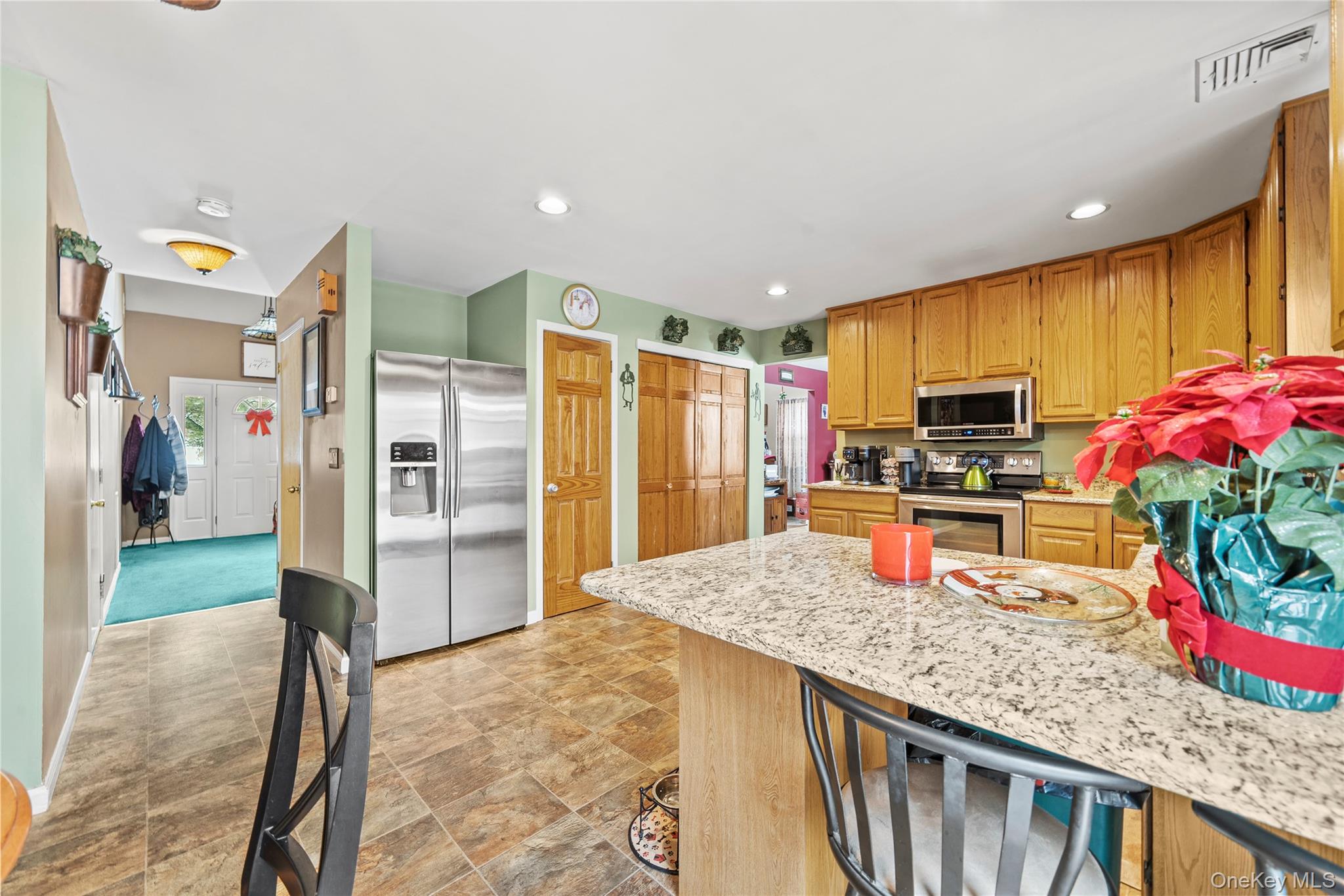 #15 photo, 3 Crystal Brook Court, מחוז סאפוק Islip , NY 11751