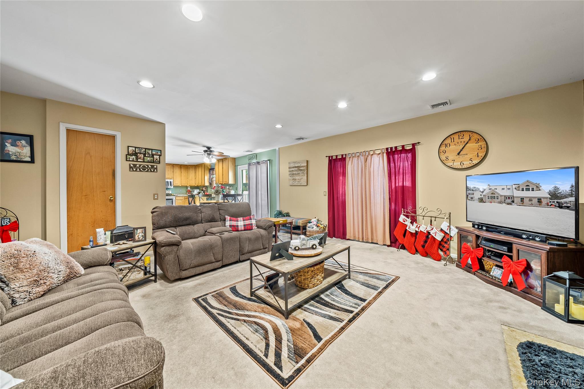 #20 photo, 3 Crystal Brook Court, מחוז סאפוק Islip , NY 11751