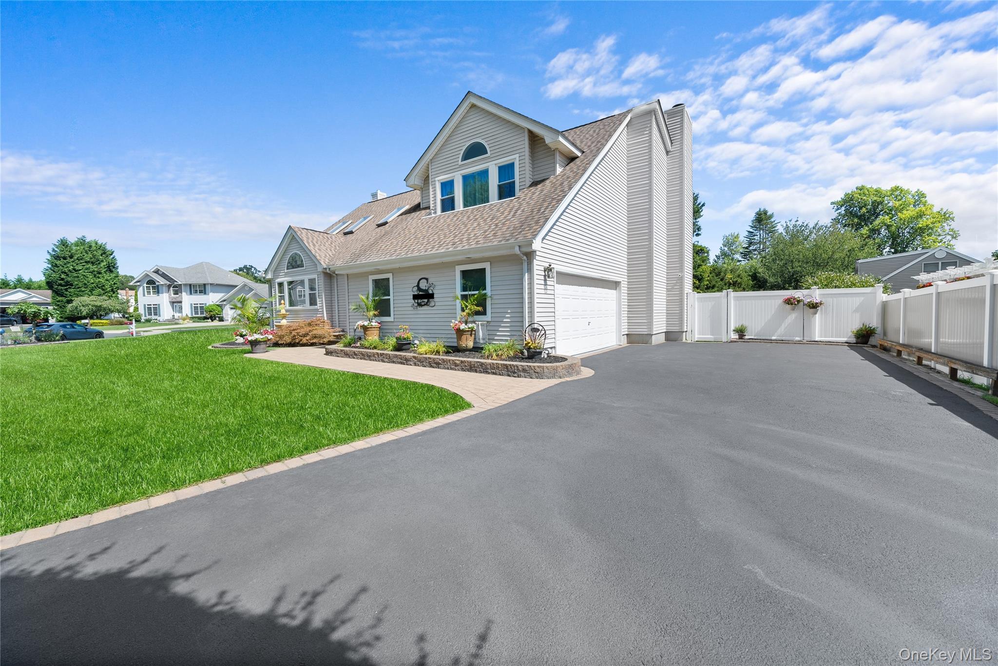 #4 photo, 3 Crystal Brook Court, מחוז סאפוק Islip , NY 11751