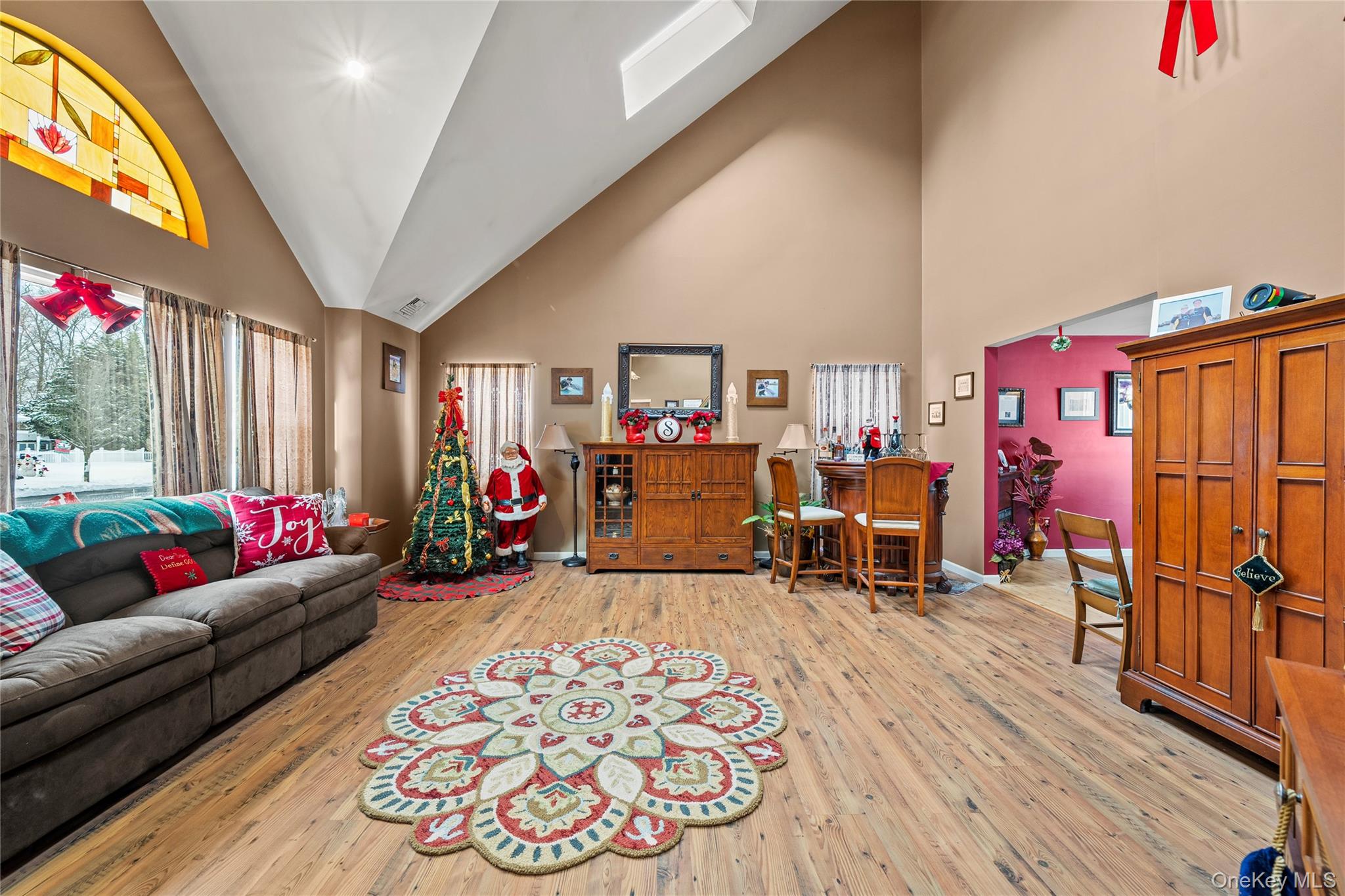 #6 photo, 3 Crystal Brook Court, מחוז סאפוק Islip , NY 11751