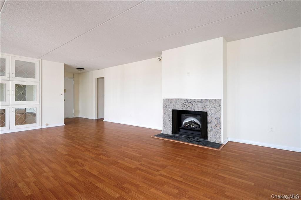 #10 photo, 400 High Point, Hartsdale , NY 10530