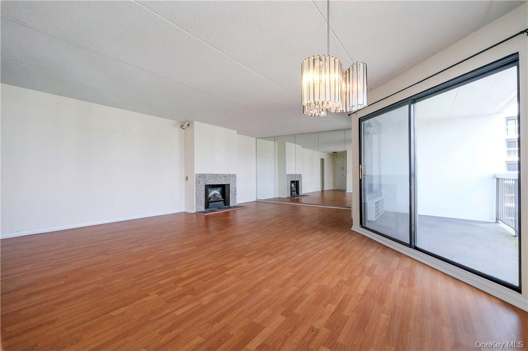 #4 photo, 400 High Point, Hartsdale , NY 10530