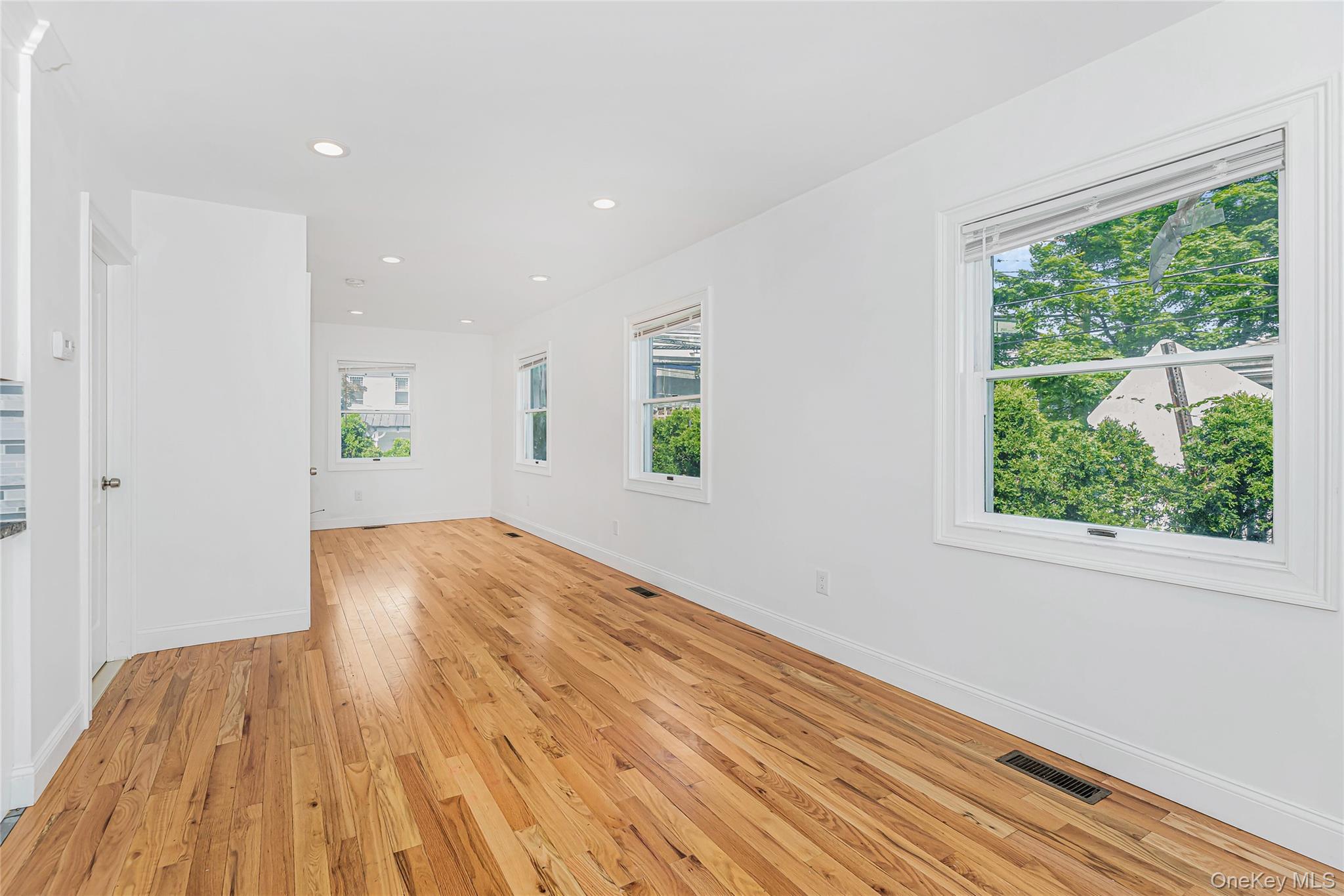 #2 photo, 174 Ashford Avenue, Dobbs Ferry , NY 10522