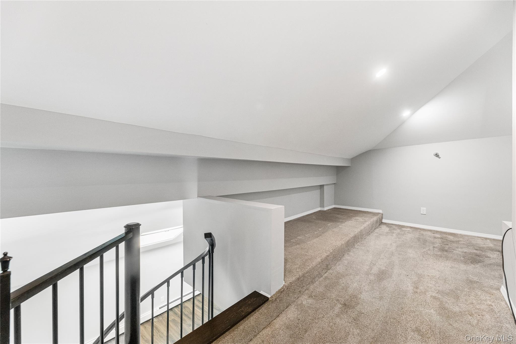 #15 photo, 520 Ashford Avenue, Ardsley , NY 10502