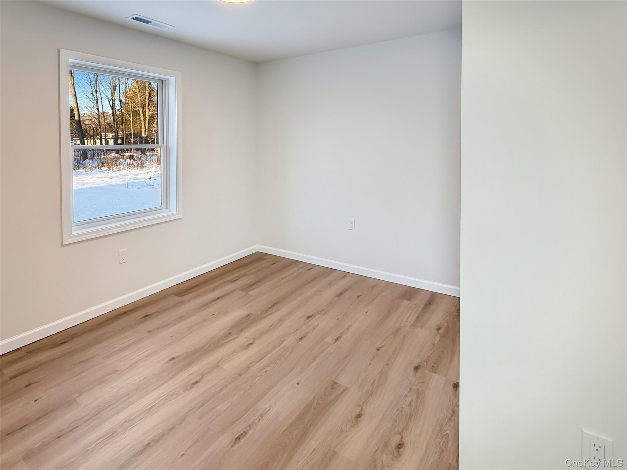 #11 photo, 4332 Albany Post Road, Hyde Park , NY 12538