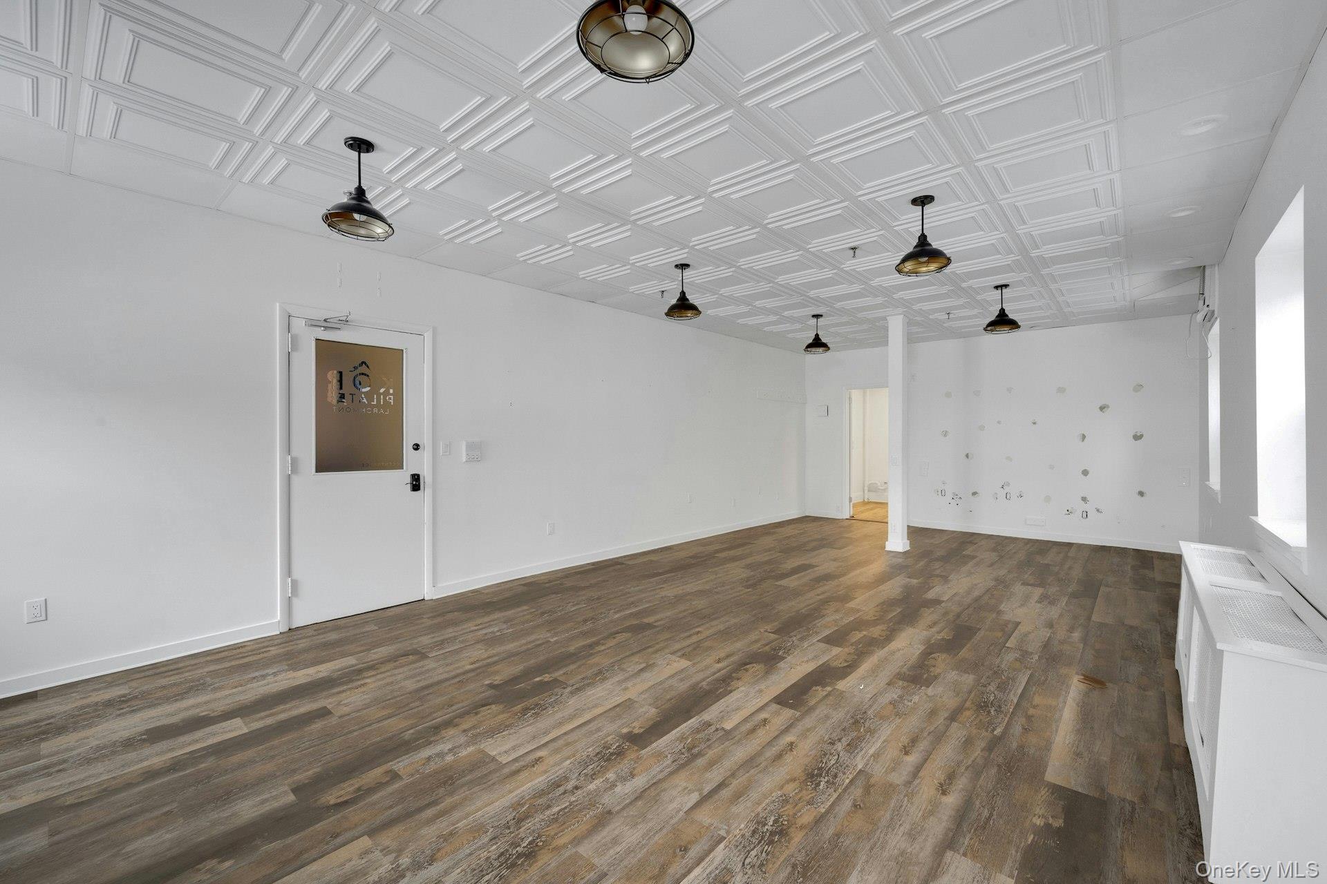 #6 photo, 2094 Boston Post Road, Larchmont , NY 10538