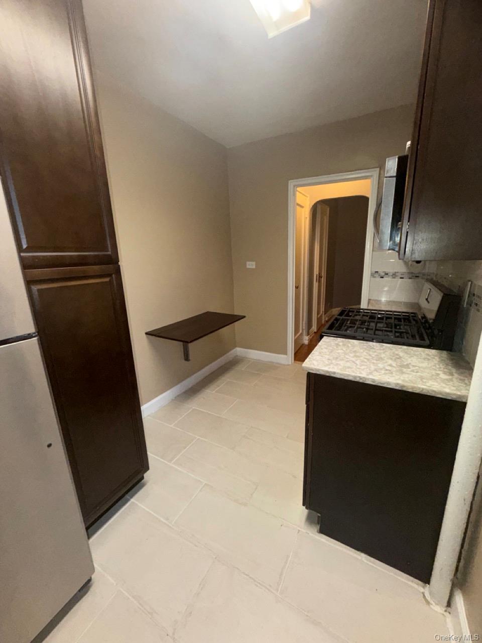 #12 photo, 306 E Mosholu Parkway, Bronx , NY 10458