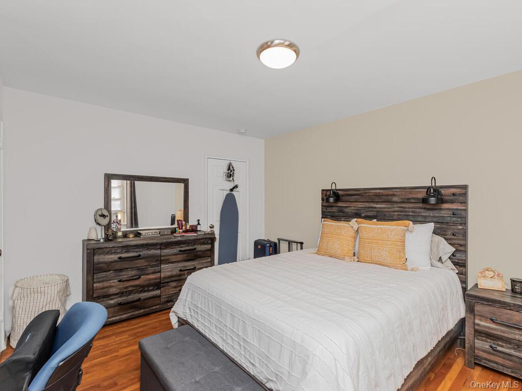 #10 photo, 1549 Central Park Avenue, Yonkers , NY 10710