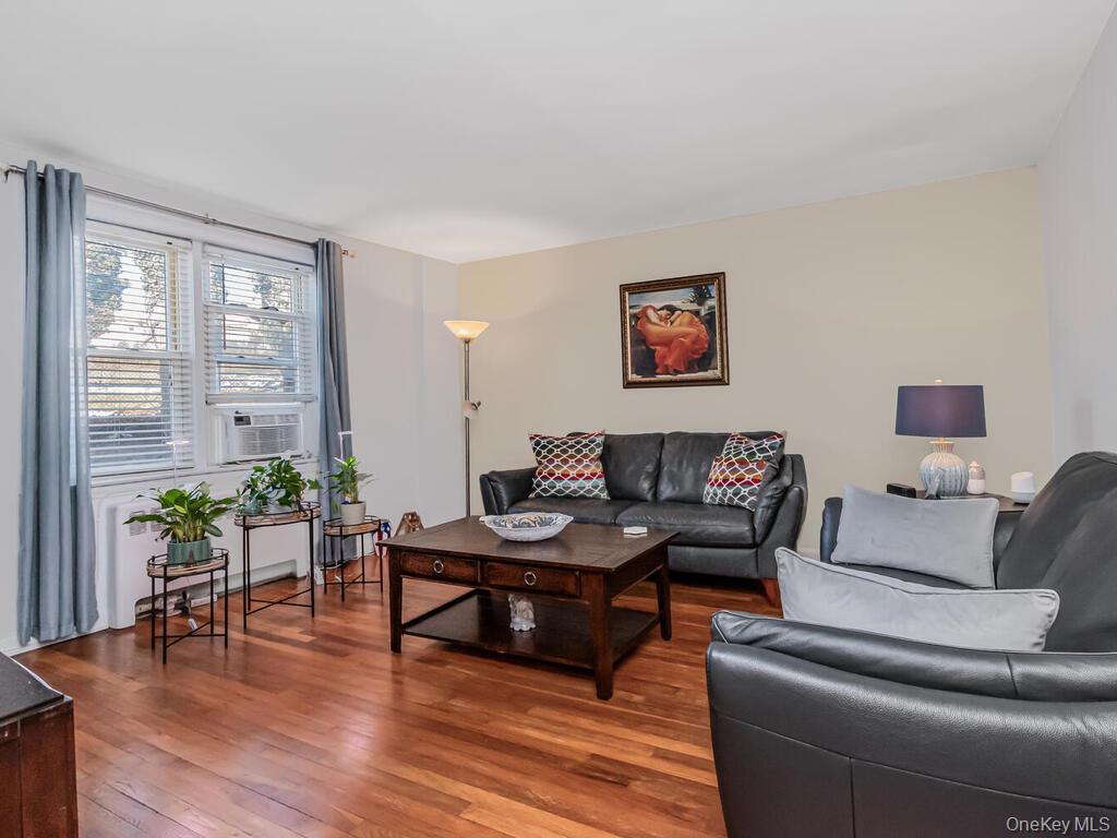 #5 photo, 1549 Central Park Avenue, Yonkers , NY 10710