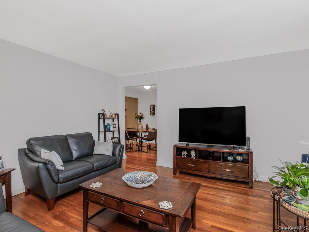 #6 photo, 1549 Central Park Avenue, Yonkers , NY 10710