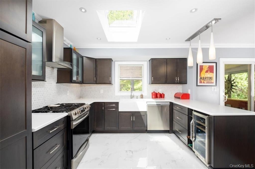 #10 photo, 1 N Amundsen Lane, Airmont , NY 10901