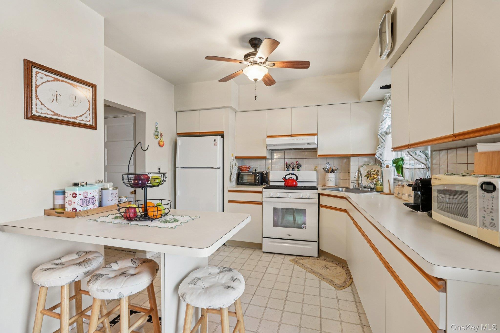 #15 photo, 238 Woodland Avenue, Yonkers , NY 10703