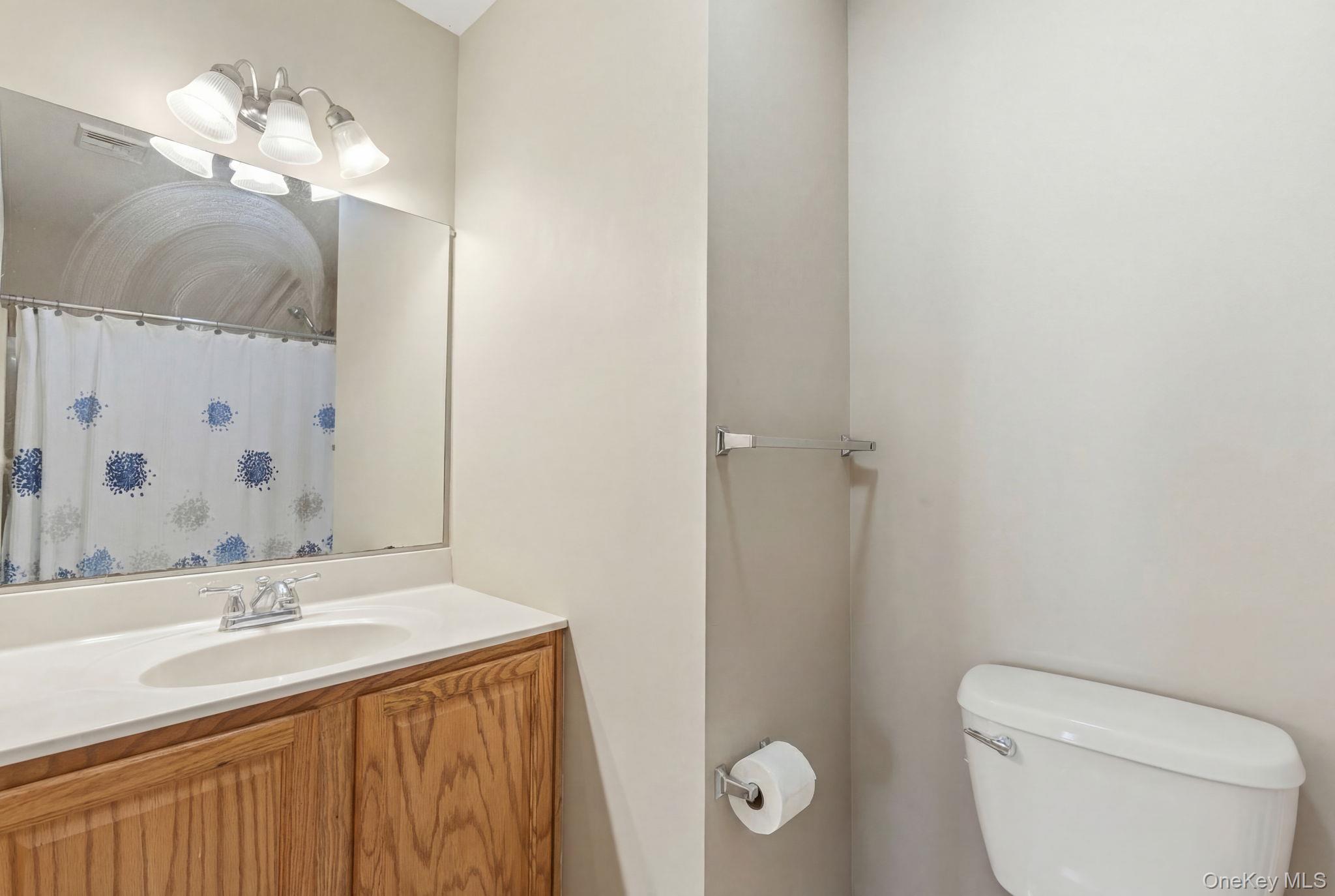 #10 photo, 60 Wenliss Terrace, Wappingers Falls , NY 12590