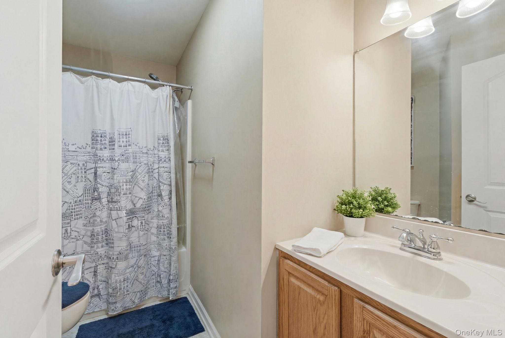 #11 photo, 60 Wenliss Terrace, Wappingers Falls , NY 12590