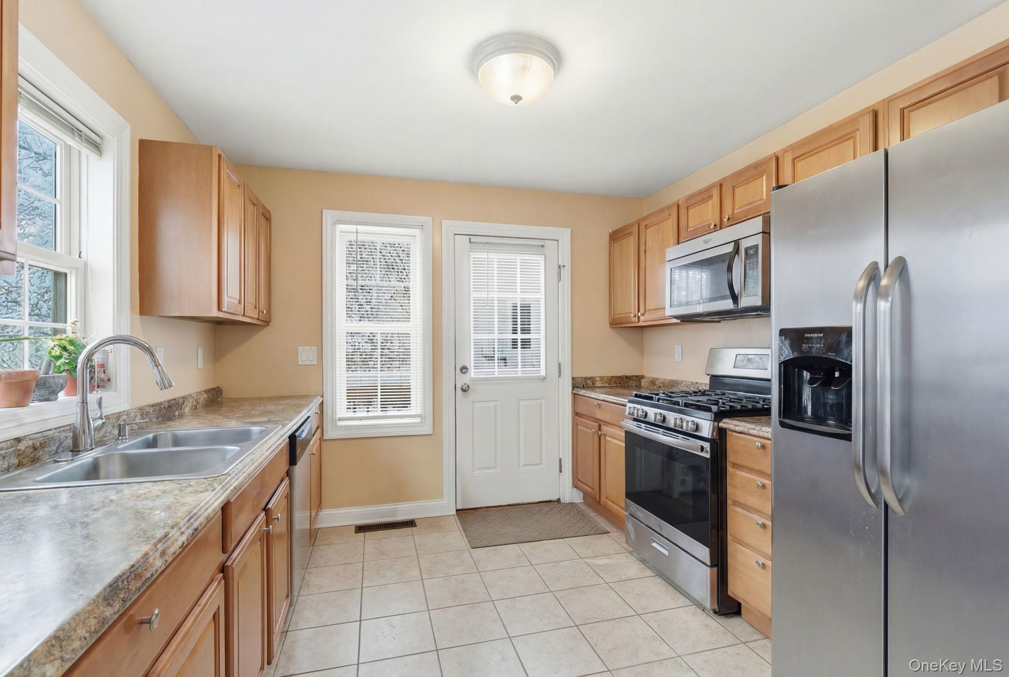 #2 photo, 60 Wenliss Terrace, Wappingers Falls , NY 12590