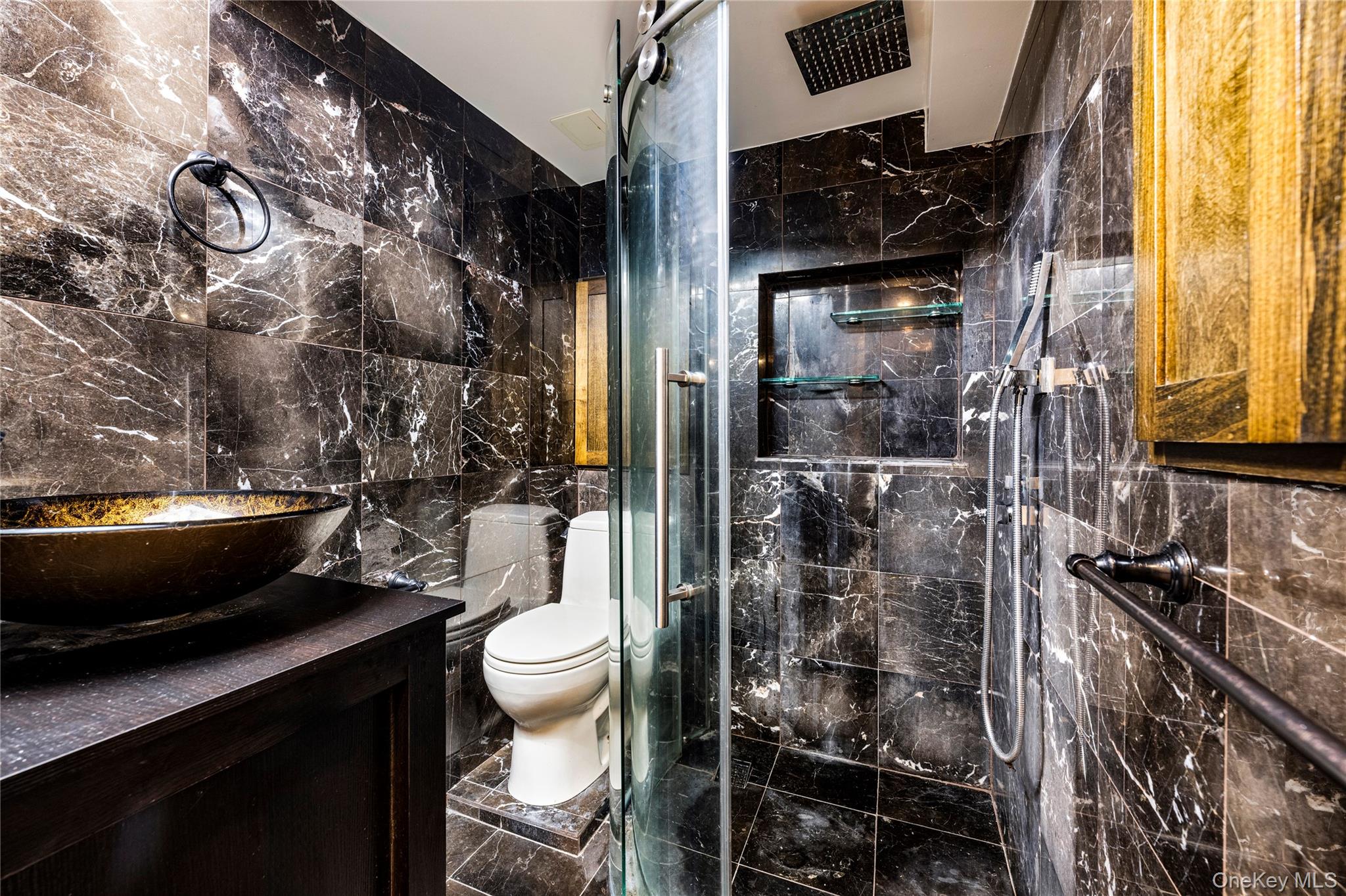 #10 photo, 117 W 82nd Street, New York (Manhattan) , NY 10024