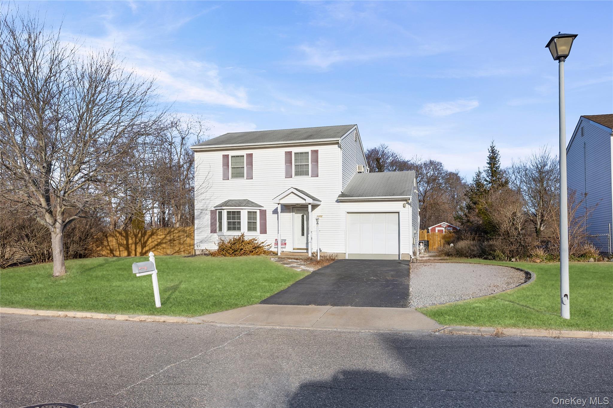 #18 photo, 1191 E 3rd Avenue, Bay Shore , NY 11706