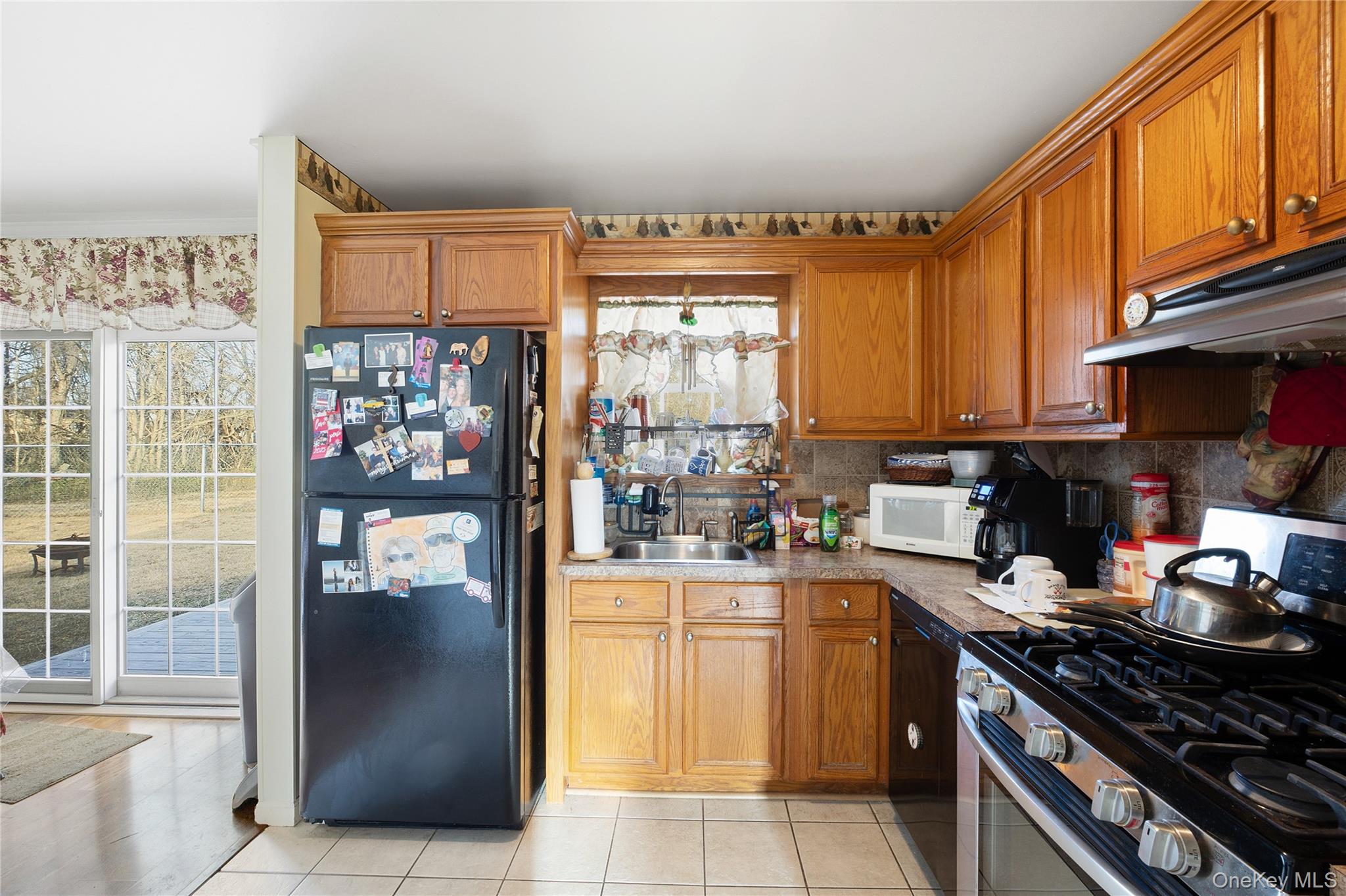 #5 photo, 1191 E 3rd Avenue, Bay Shore , NY 11706