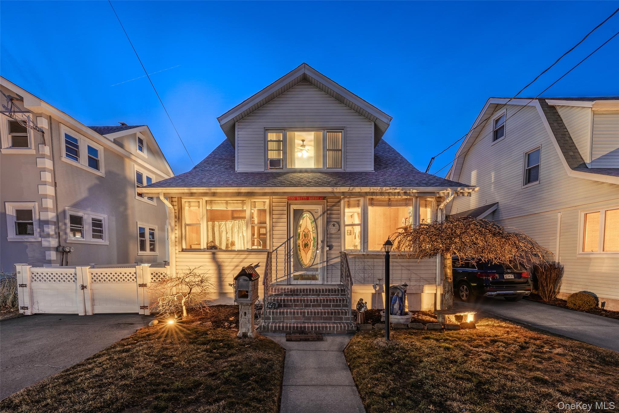 #1 photo, 152 Rockaway Parkway, Valley Stream , NY 11580