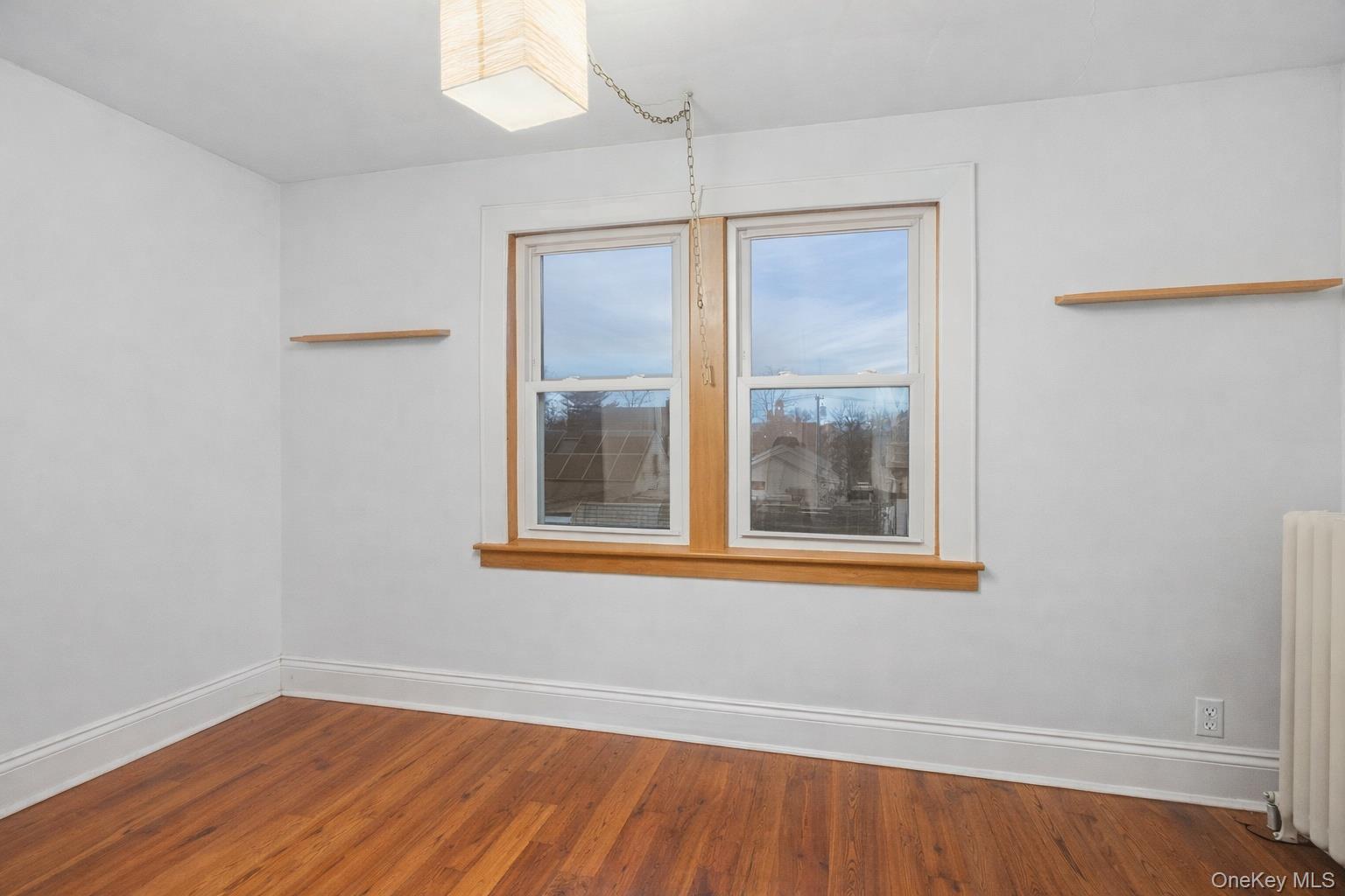 #12 photo, 152 Rockaway Parkway, Valley Stream , NY 11580